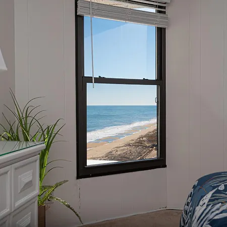Wonderful 2 Bedroom Sea Terrace Condo With Heated Outdoor Pool!-2